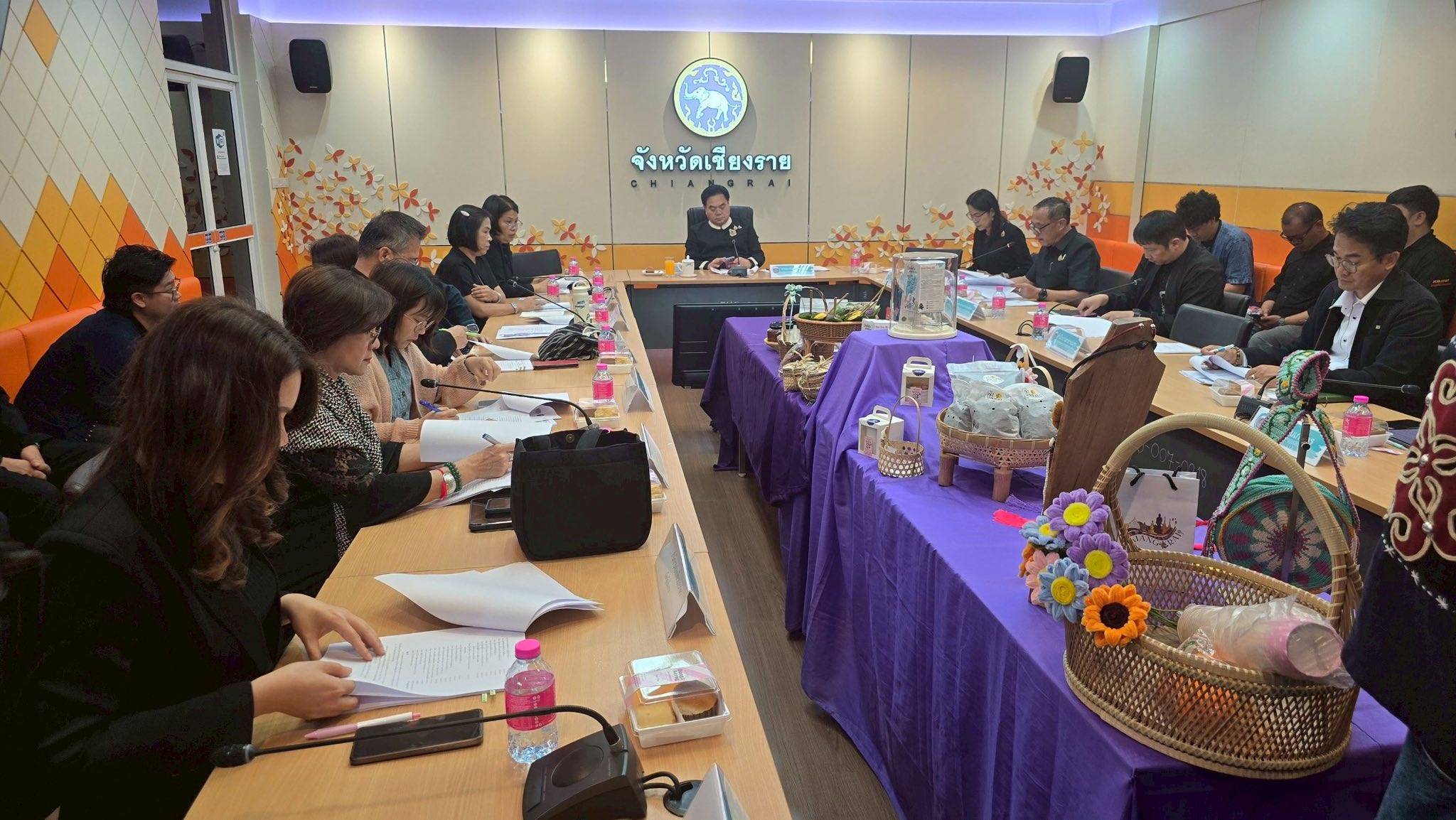 พช.แม่สรวย ร่วมโครงการขับเคลื่อนเครือข่ายองค์ความรู้ KBO ยกระดับผลิตภัณฑ์ OTOP สู่มาตรฐานสากล ผนึกกำลังผู้เชี่ยวชาญ พัฒนาผลิตภัณฑ์สร้างสรรค์ด้วยภูมิปัญญาและเทคโนโลยี 